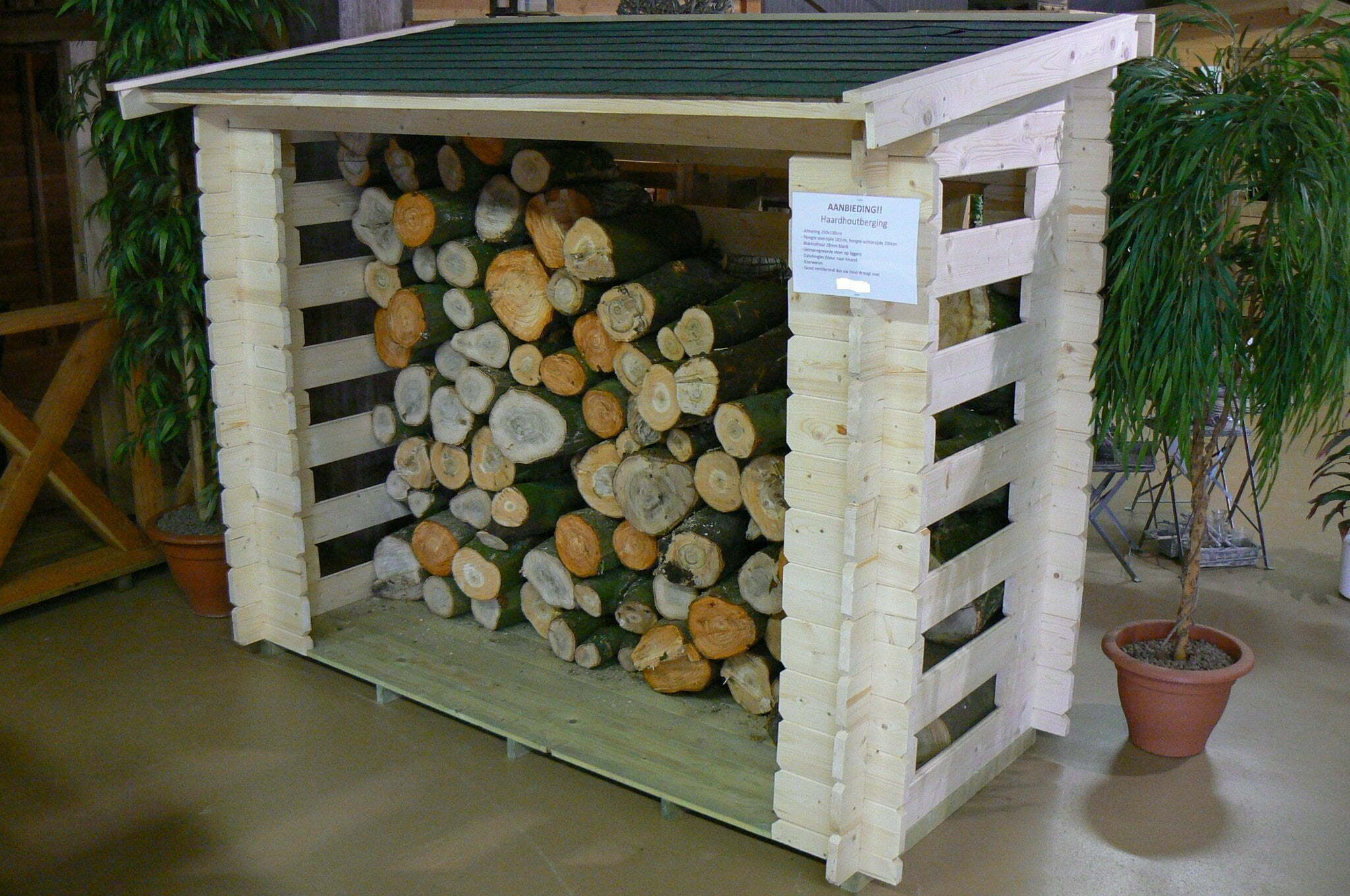 Haardhoutberging 250x120cm