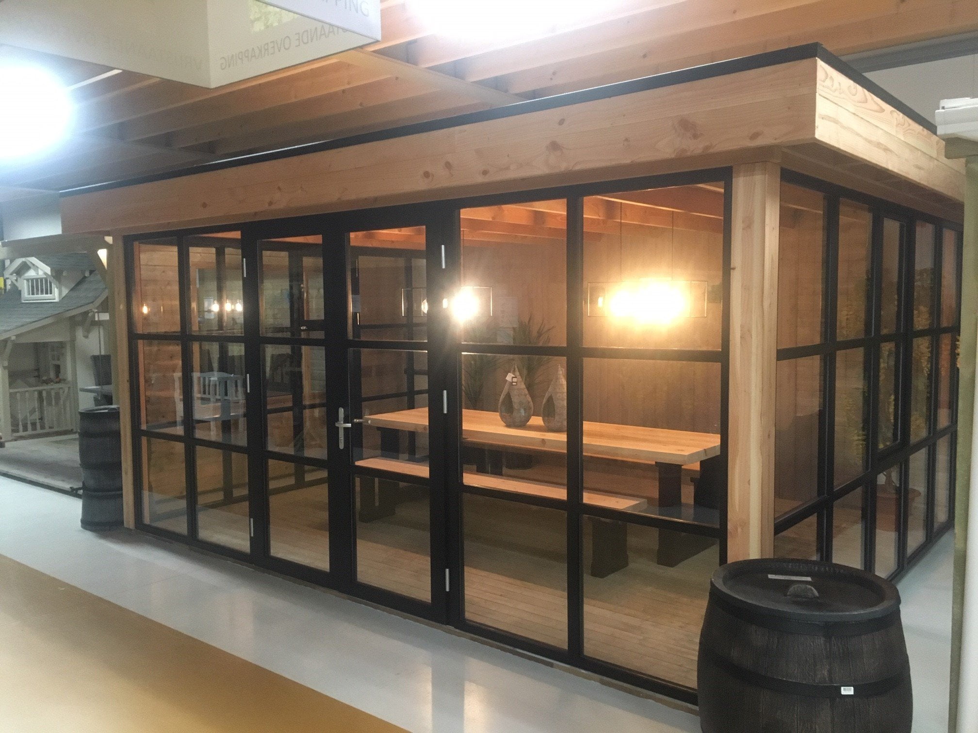 Douglas ''Doe-het-zelf'' tuinkamer ''Robijn'' 704x406cm